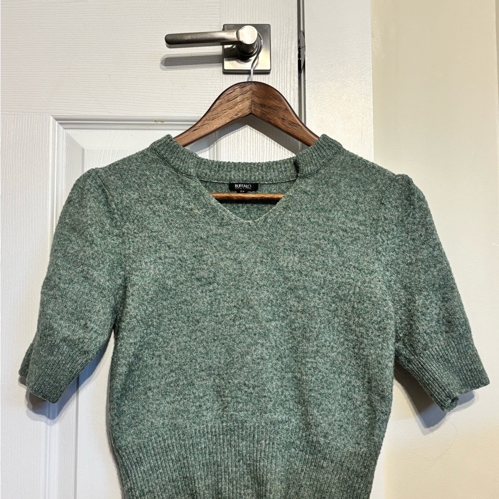 Buffalo Green Short Sleeve Sweater